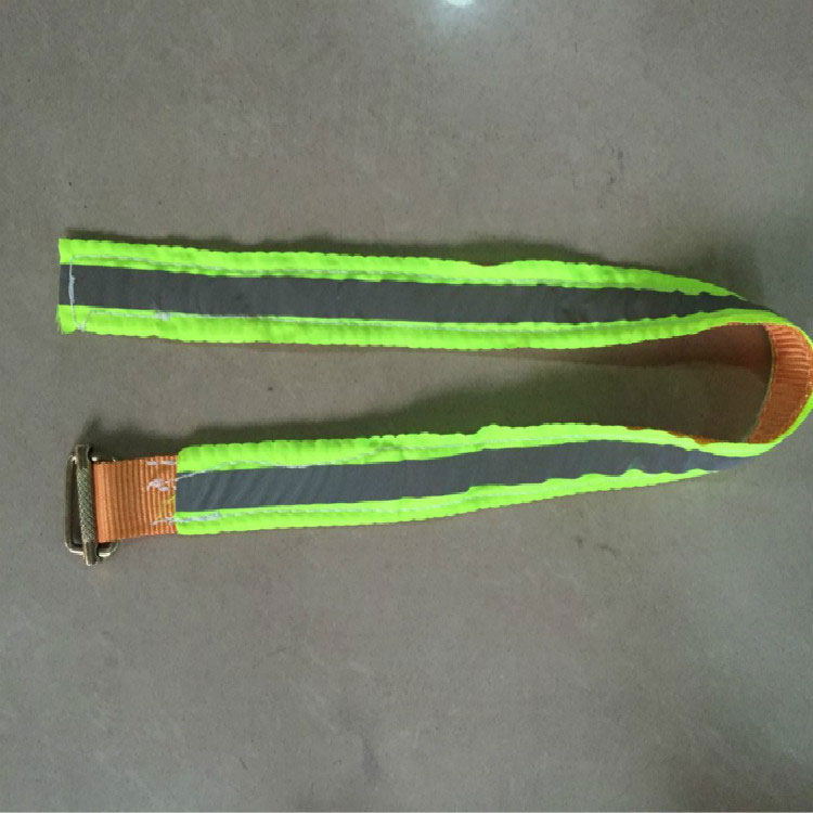 Reflective webbing sling